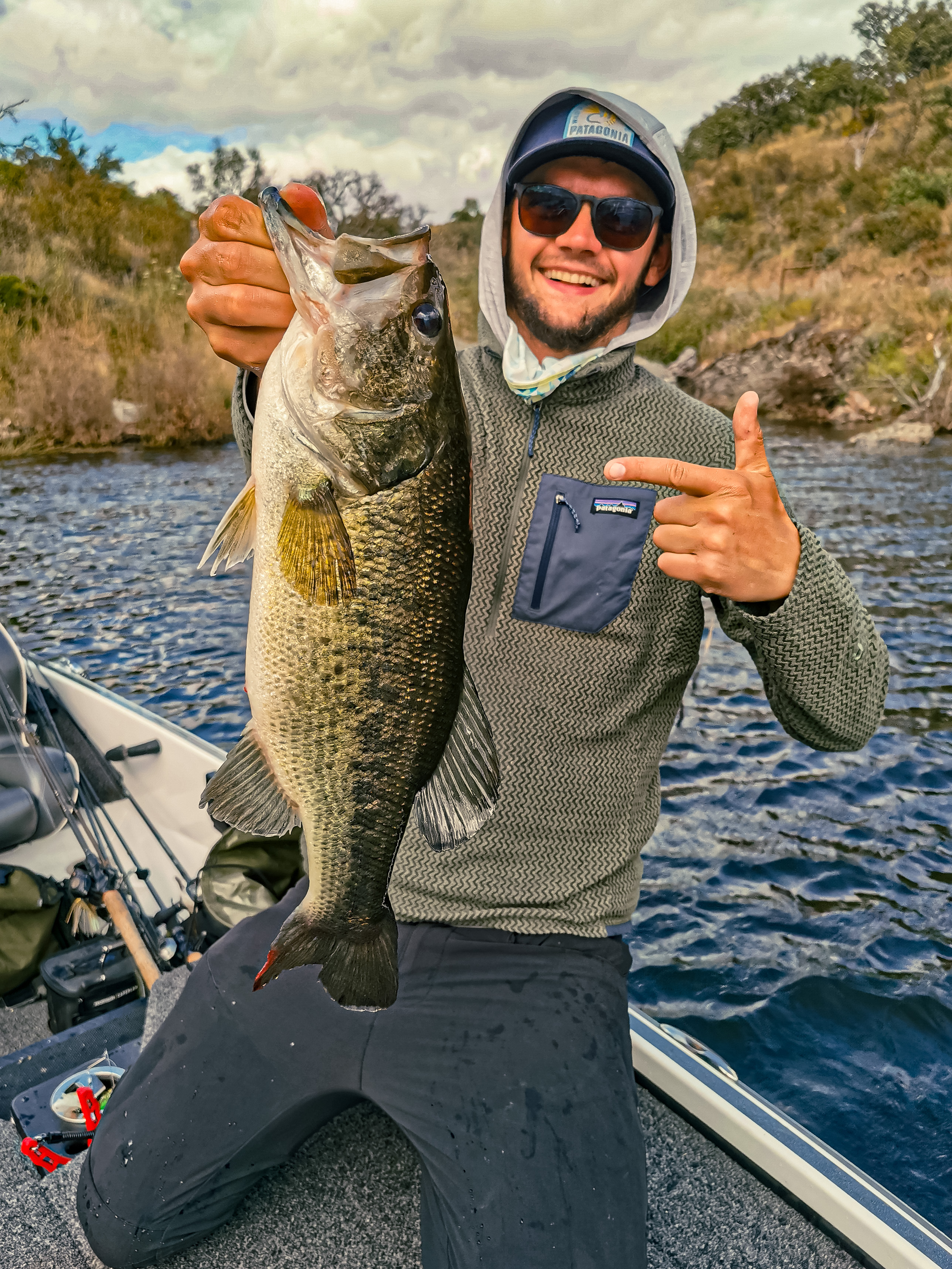 Alqueva Escape Fishing, Venez vivre une expérience de pêche unique, sur l'un des plus grands lacs d'Europe, pour un séjour en famille ou entre amis, à traquer sandre, barbeau ou black-bass.