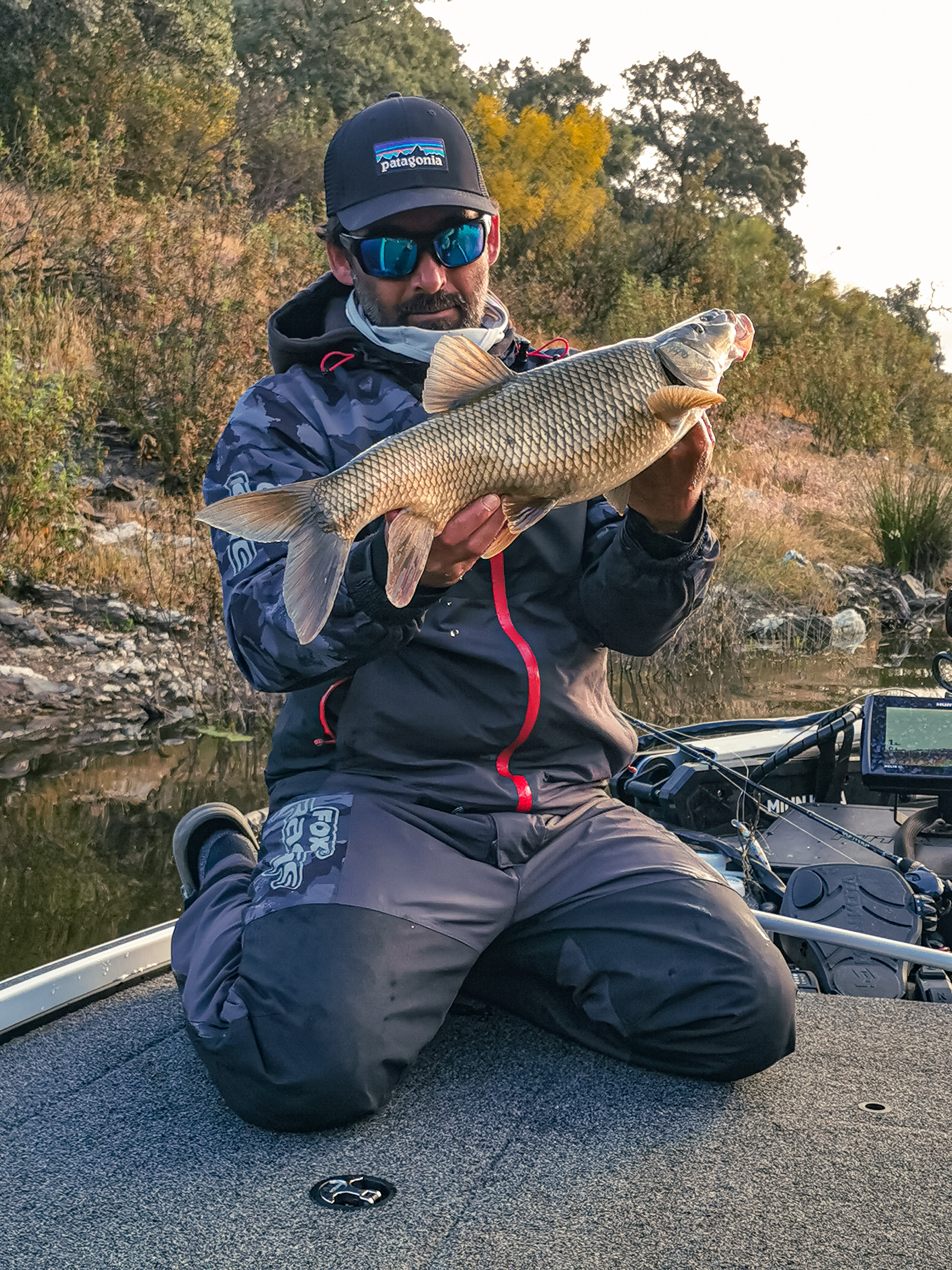 Alqueva Escape Fishing, Venez vivre une expérience de pêche unique, sur l'un des plus grands lacs d'Europe, pour un séjour en famille ou entre amis, à traquer sandre, barbeau ou black-bass.