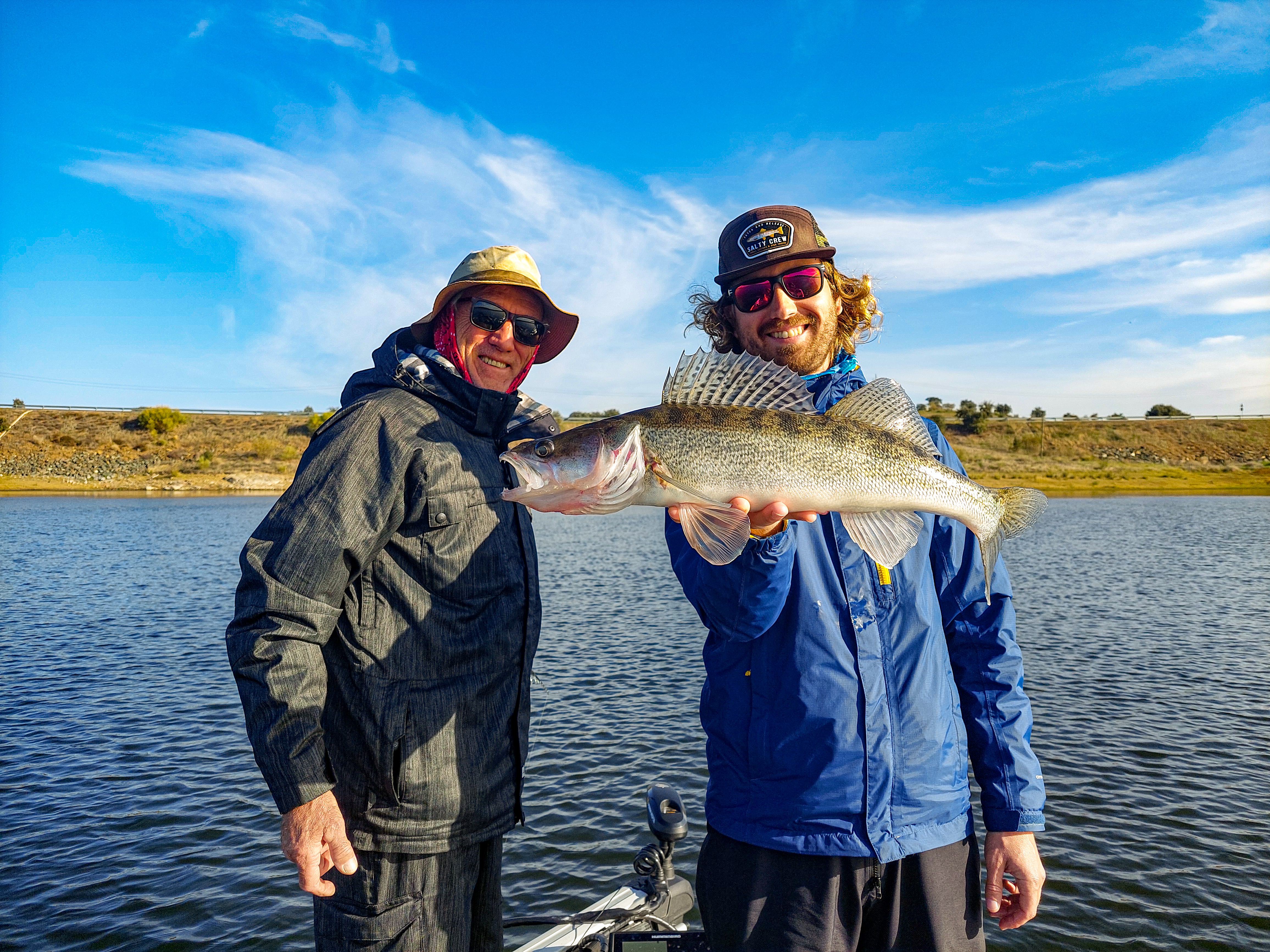 Alqueva Escape Fishing, Venez vivre une expérience de pêche unique, sur l'un des plus grands lacs d'Europe, pour un séjour en famille ou entre amis, à traquer sandre, barbeau ou black-bass.